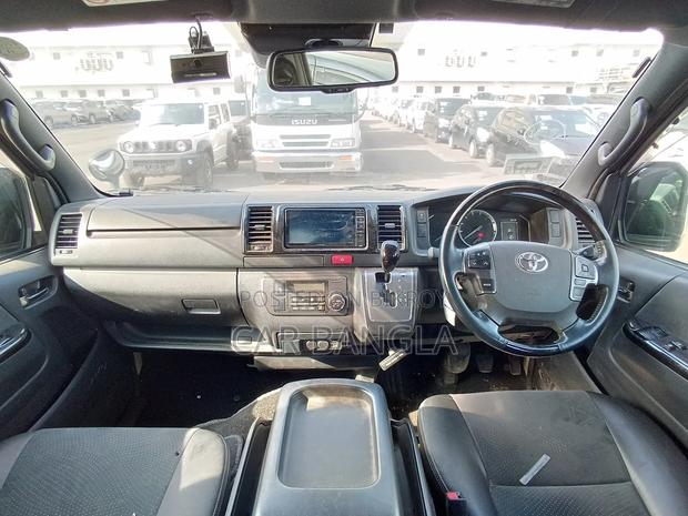 Toyota Hiace SUPER GL DARK PRIME 2021