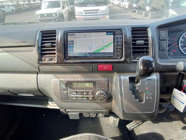 Toyota Hiace SUPER GL DARK PRIME 2021