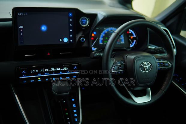 Toyota Noah S-Z FULL LOADED 2023