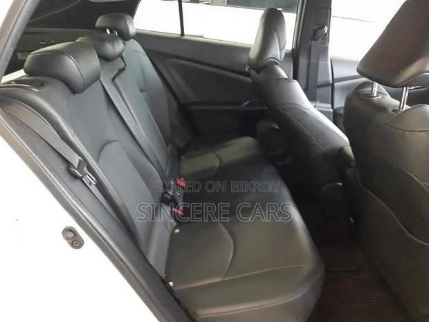 Toyota Prius S TOURING SELECTION 2019