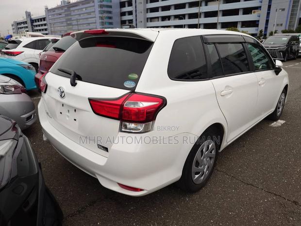 Toyota Fielder EX PACKAGE 2021