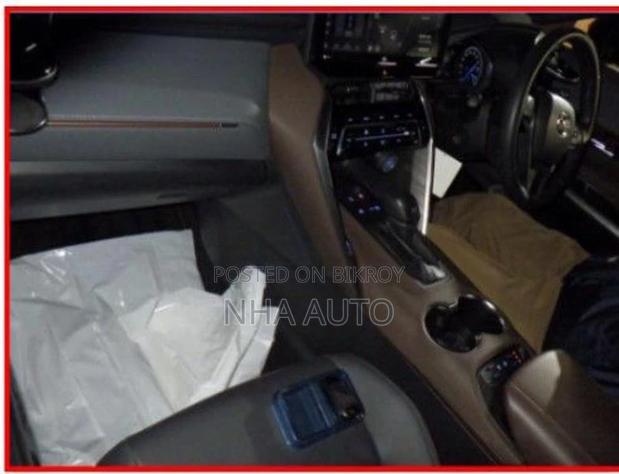 Toyota Harrier Z leather FULL LOADE 2021