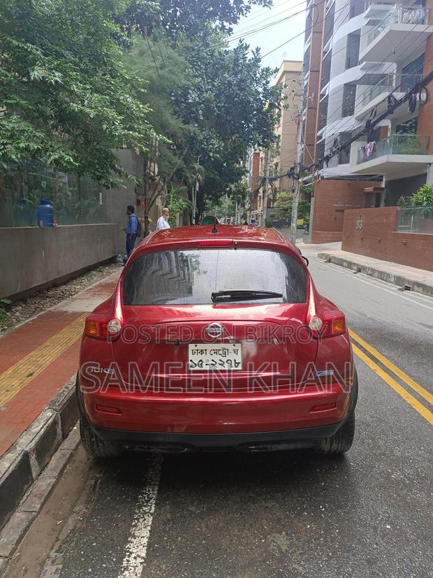 Nissan Juke 2011 Red