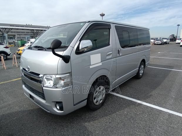 Toyota Hiace SUPER GL 2020