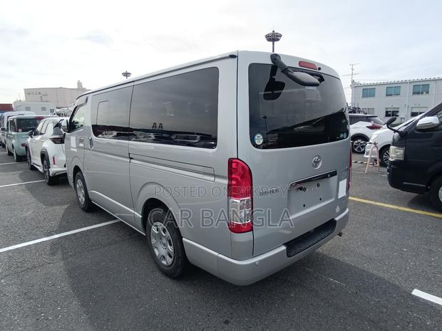 Toyota Hiace SUPER GL 2020