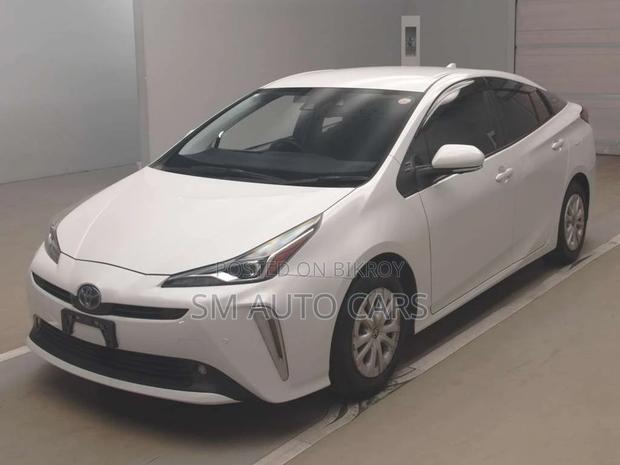 Toyota Prius S Safety Plus Pearl 2021