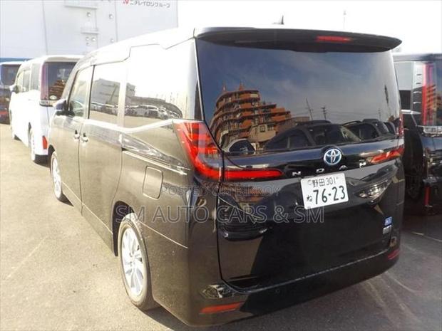 Toyota Noah Z Black 4.5 Point 2022