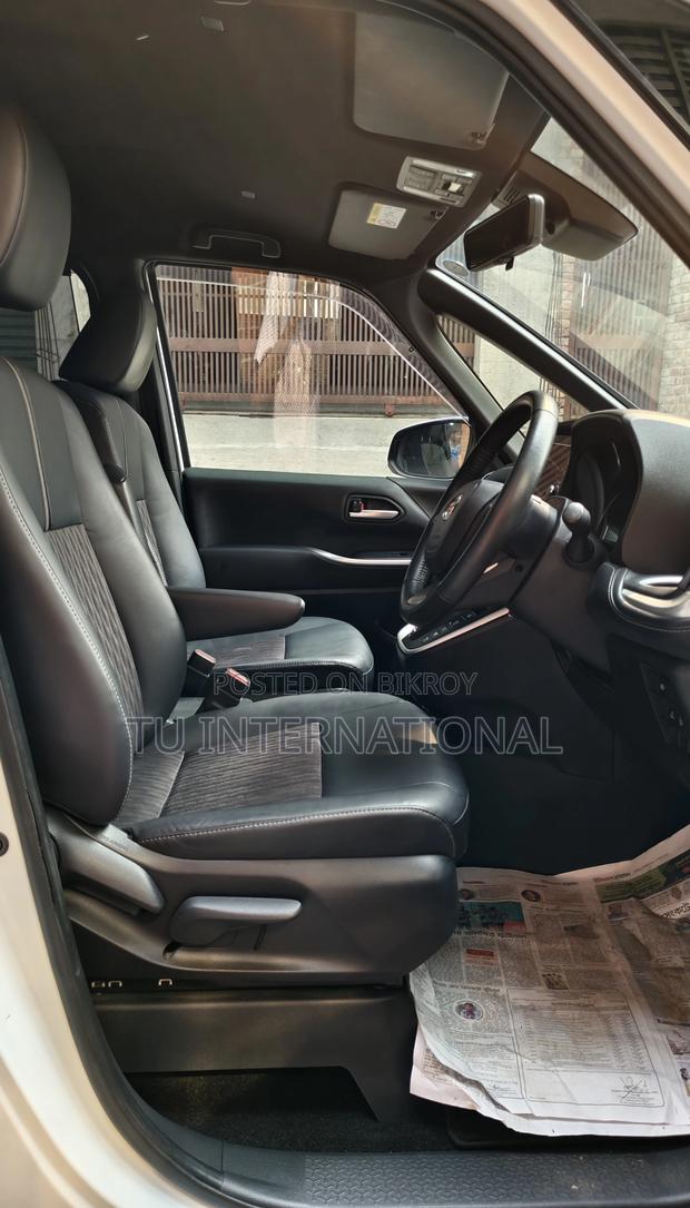 Toyota Noah hybrid sz 2022