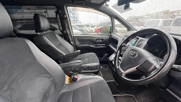 Toyota Voxy kirameki 2021