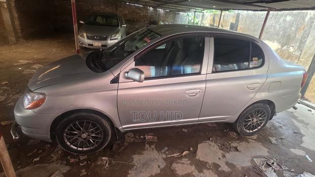 Toyota Platz PLATAZ 2003