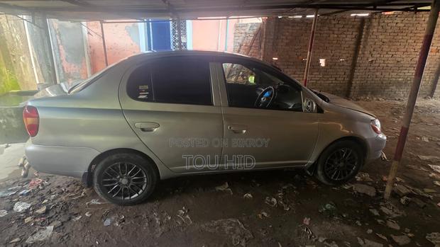 Toyota Platz PLATAZ 2003