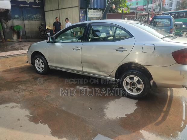 Toyota Allion . 2005