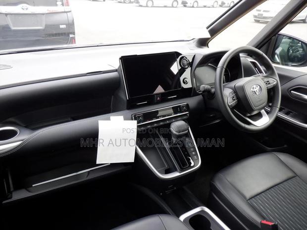 Toyota Noah S-Z Limited 2023
