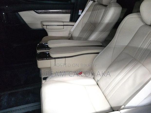 Toyota Alphard Executive Lounge 2022