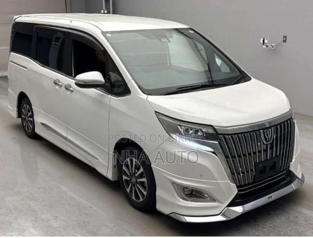 Toyota Esquire GI MODELLISTA AERO 2021