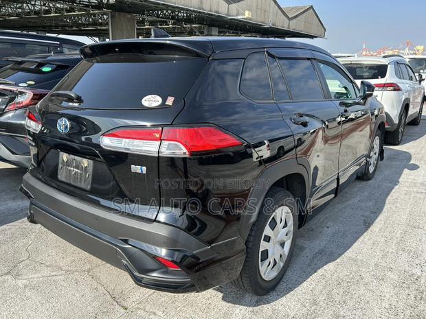 Toyota Corolla Cross G Black Body Kit 2022
