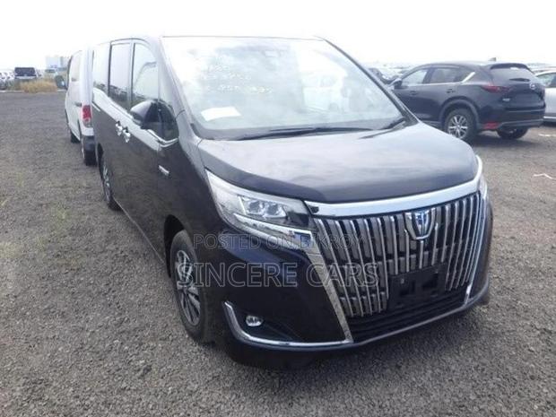 Toyota Esquire GI HYB 4POINT 2018