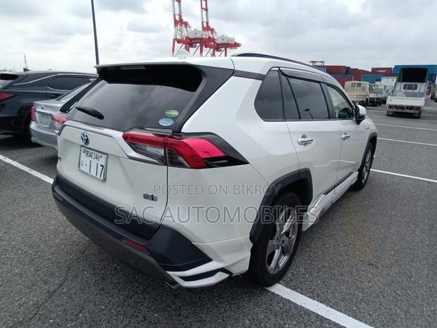 Toyota RAV4 G edition Hyb 2020