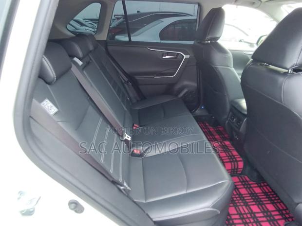 Toyota RAV4 G edition Hyb 2020