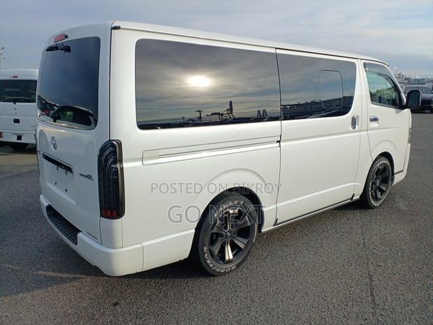 Toyota Hiace SGL Dark Prime II 2021