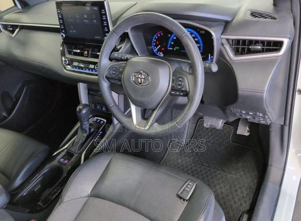 Toyota Corolla Cross Z Pearl Hardtop 2022