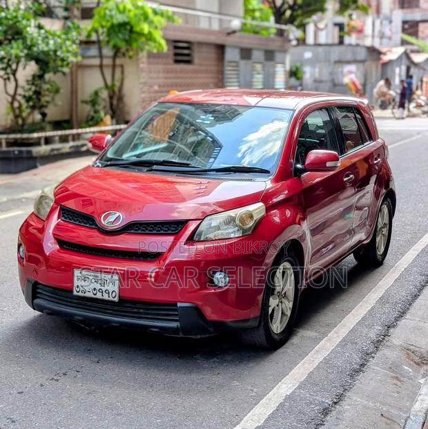 Toyota ist G PKG. 2010