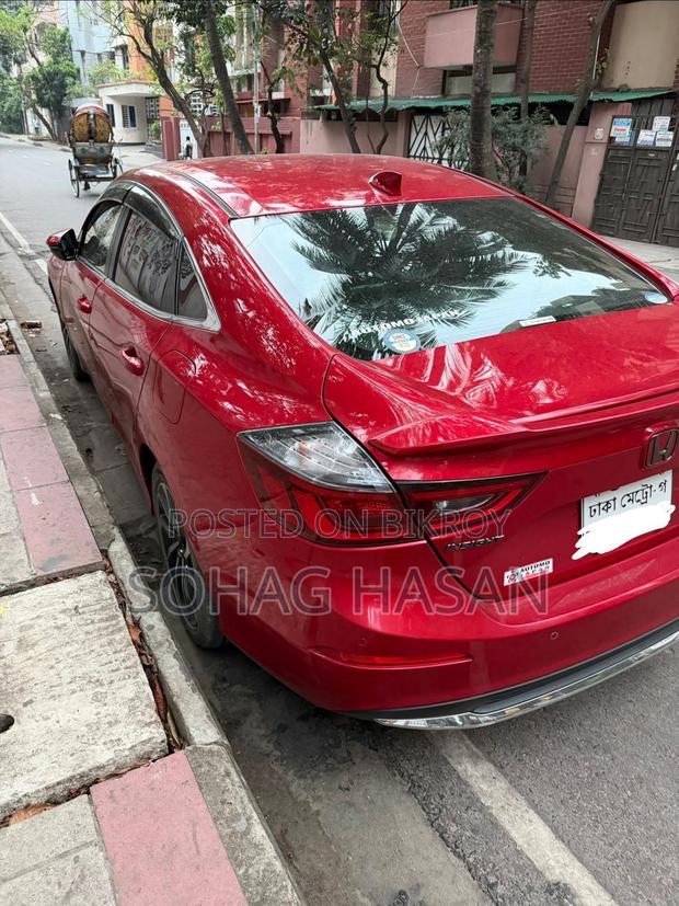 Honda Insight . 2019