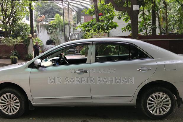 Toyota Premio . 2017