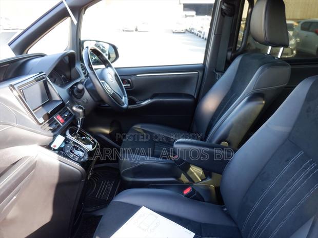 Toyota Esquire GI PREMIUM NONHYBRID 2020