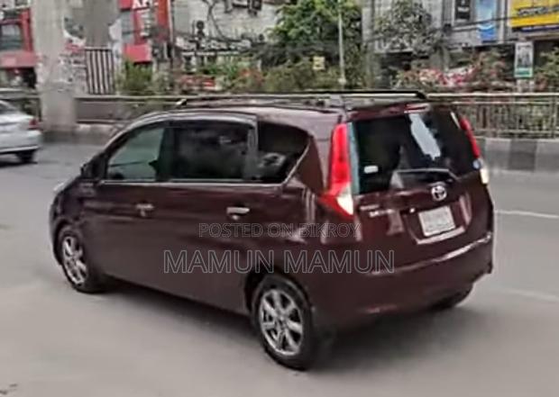 Toyota Passo Sette 2011 Maroon