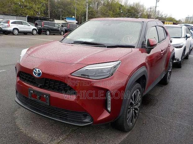 Toyota Yaris Cross 1.5 Hybrid FWD 2021 Red