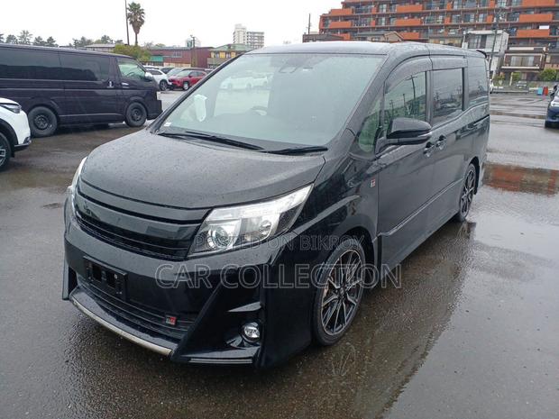 Toyota Noah Si GR Sports 2021