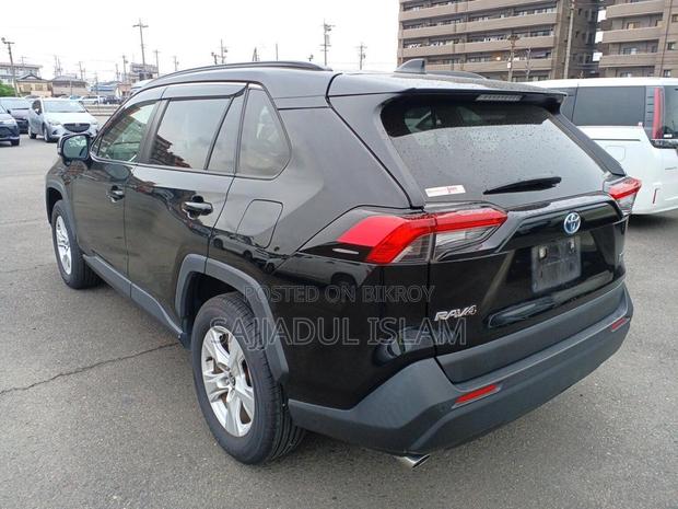 Toyota RAV4 2021