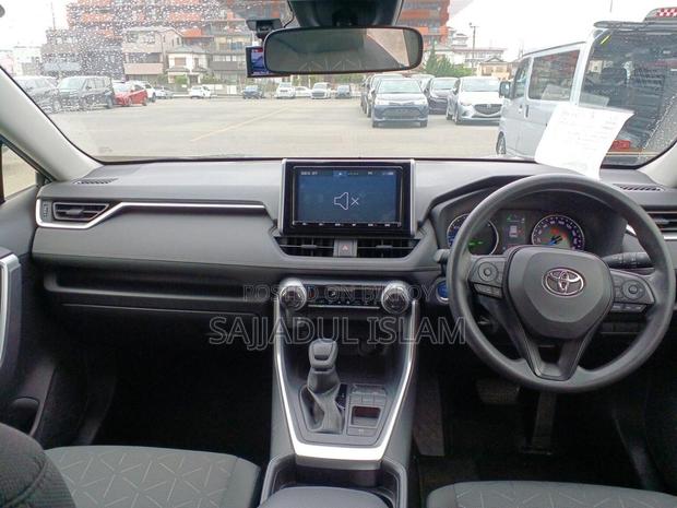 Toyota RAV4 2021