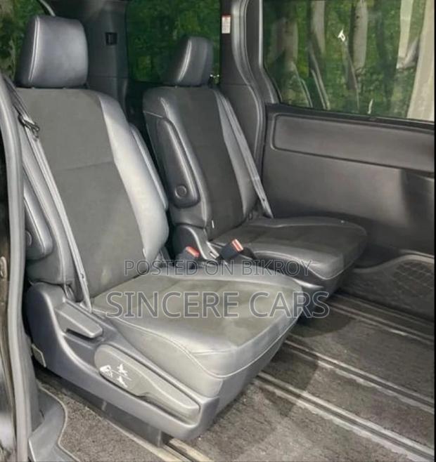 Toyota Noah SI WXB 3 HYB 4.5 2021