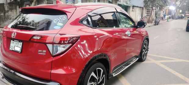 Honda Vezel RS Packagee Hybrid 2017