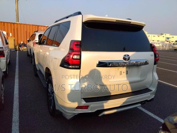 Toyota Land Cruiser 2022 Pearl