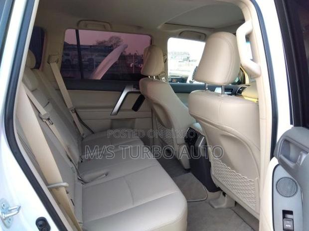 Toyota Land Cruiser 2022 Pearl