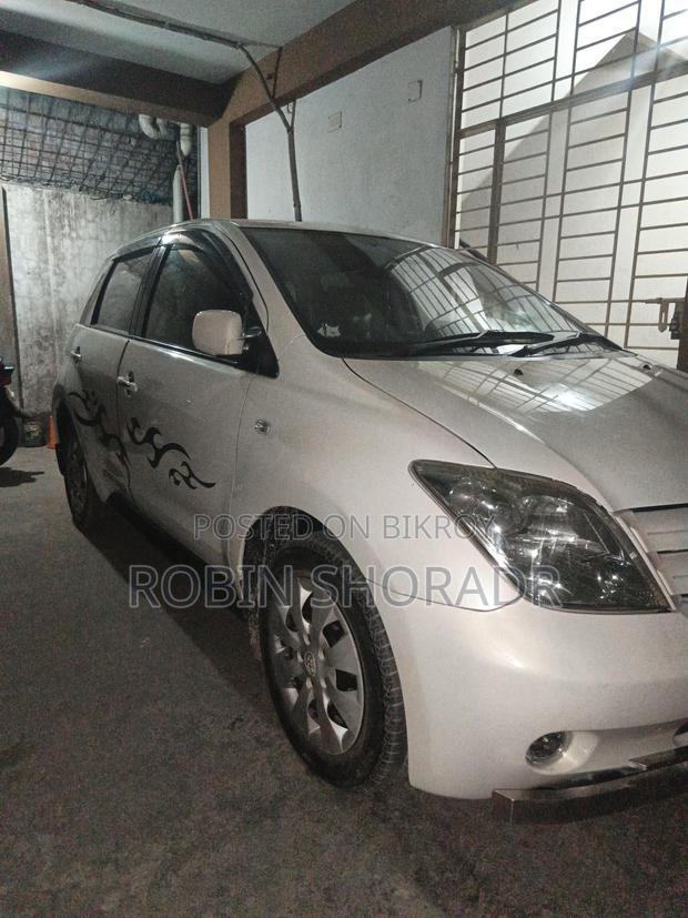 Toyota ist 2005