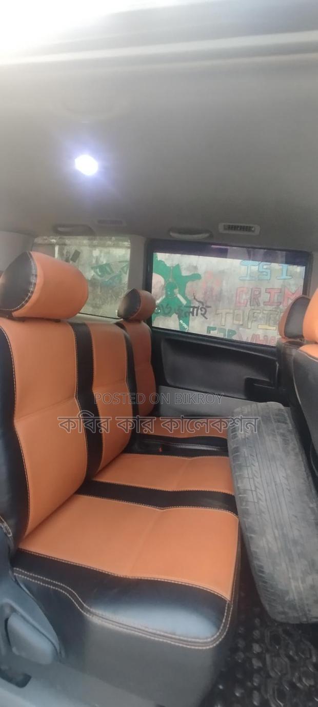 Toyota Noah Black 2002