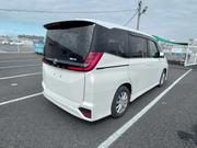 Toyota Noah Non Hybrid SZ Pearl 2022 for sale