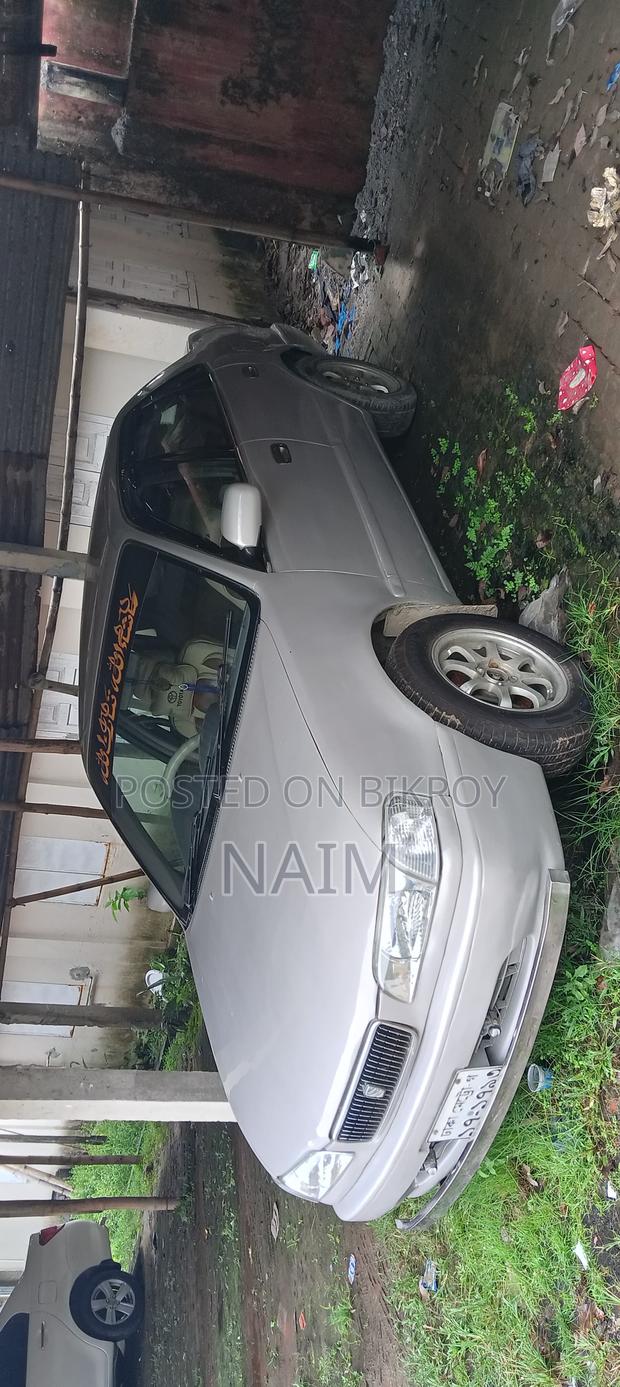 Toyota Sprinter 2000