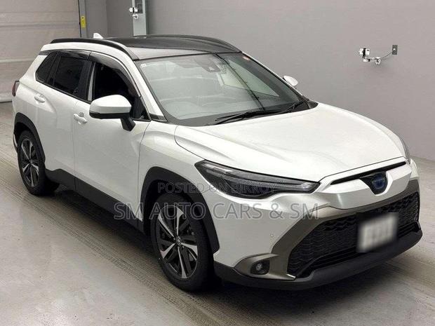 Toyota Corolla Cross Z Pearl Full Option 2021