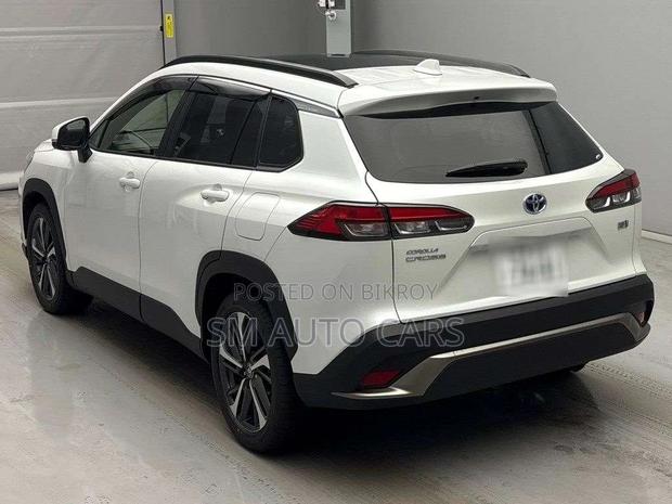 Toyota Corolla Cross Z Pearl Full Option 2021