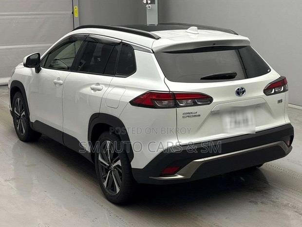 Toyota Corolla Cross Z Pearl Full Option 2021