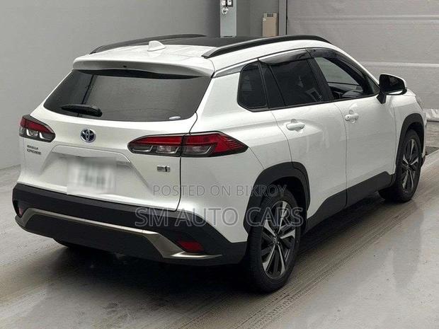 Toyota Corolla Cross Z Pearl Full Option 2021