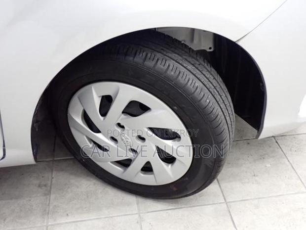 Toyota Fielder Hybrid EX pack 2021