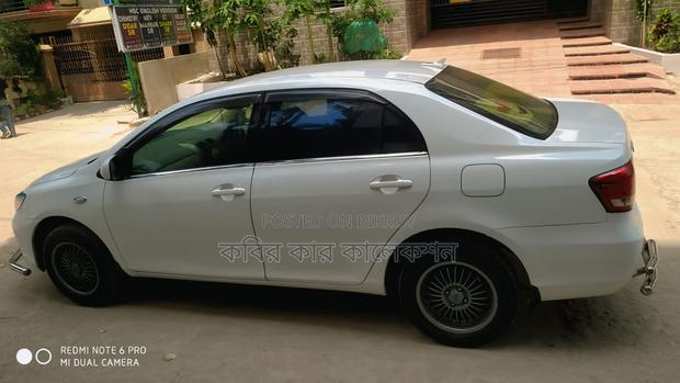Toyota Axio x 2011