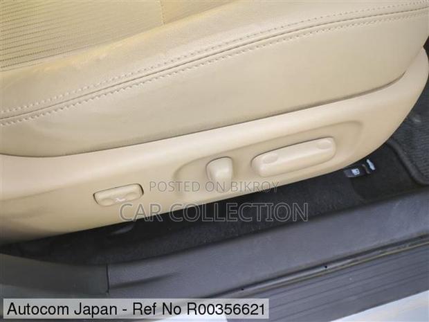Toyota Premio F-EX 2021