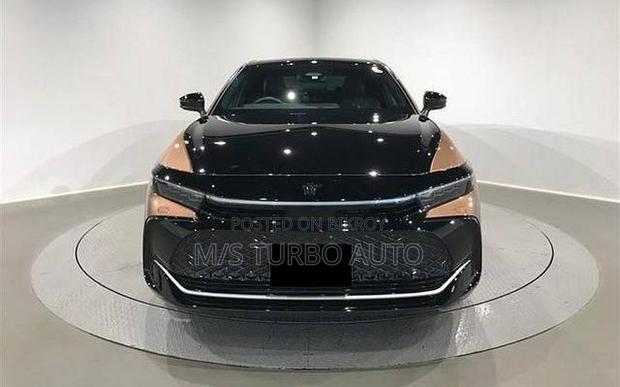 Toyota Crown 2022 Brown